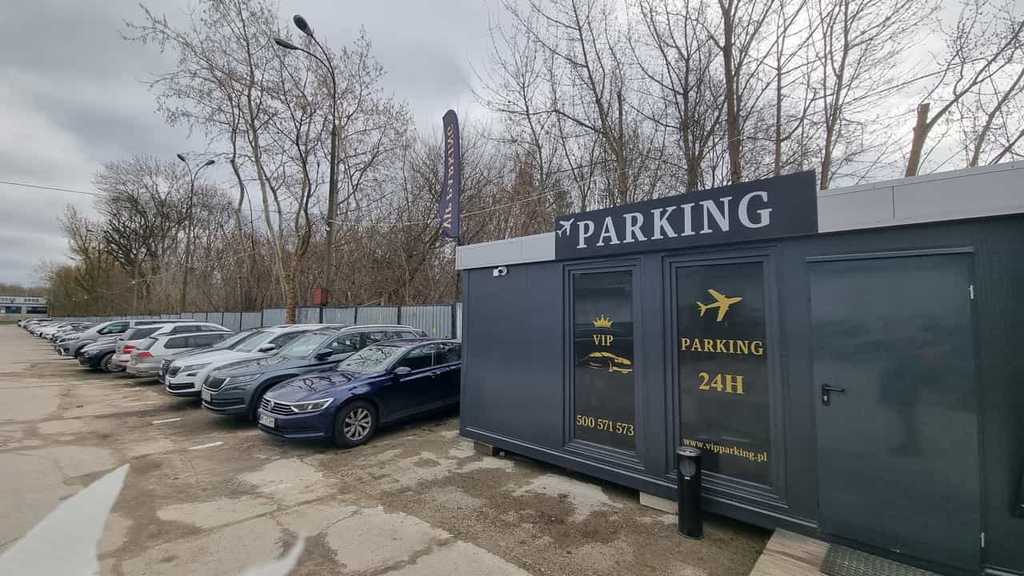 Zdjecie parkingu Parking Pieskowa Skała na lotnisku Chopina w Warszawie